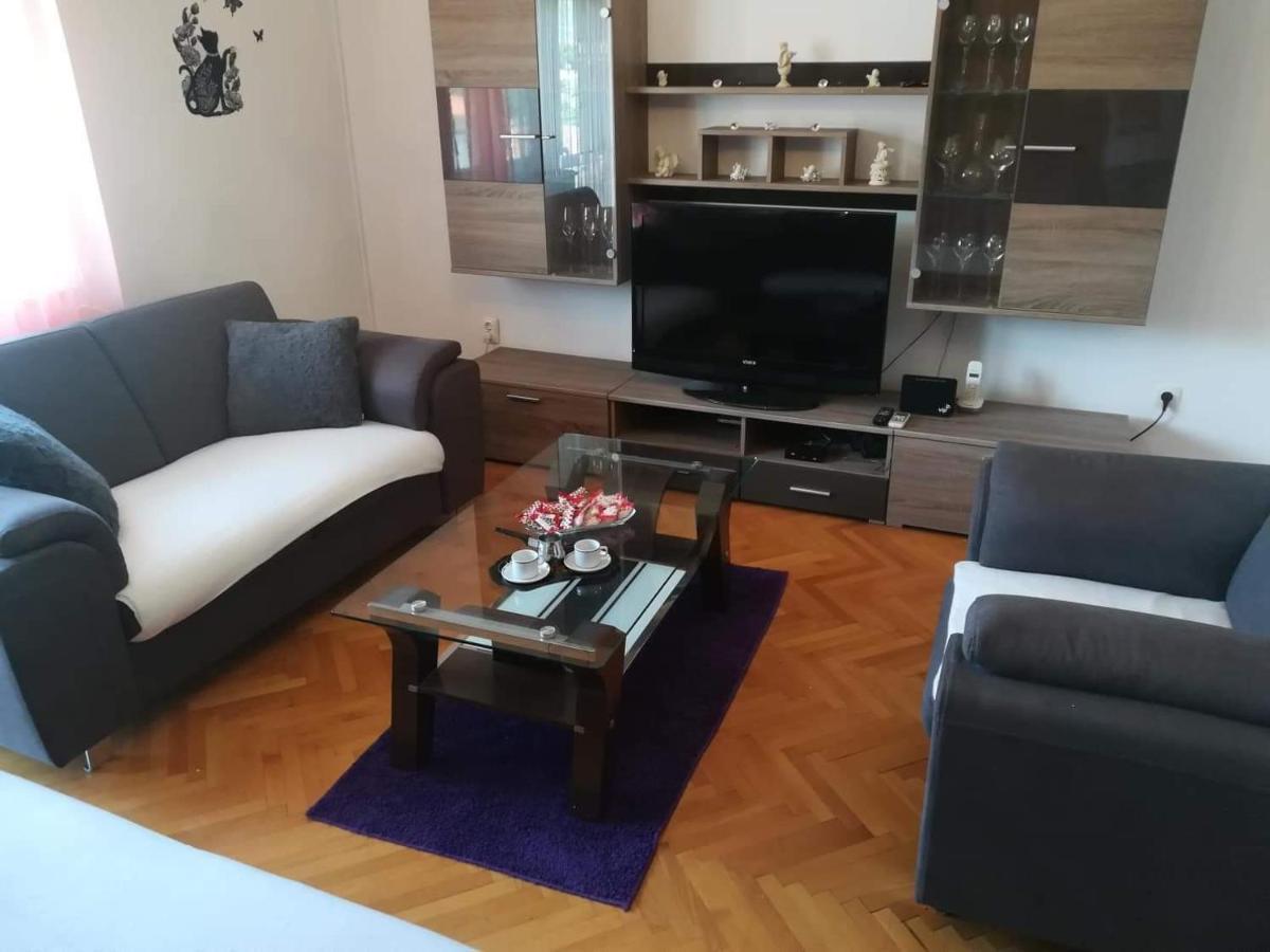 Dalmatino Apartmán *