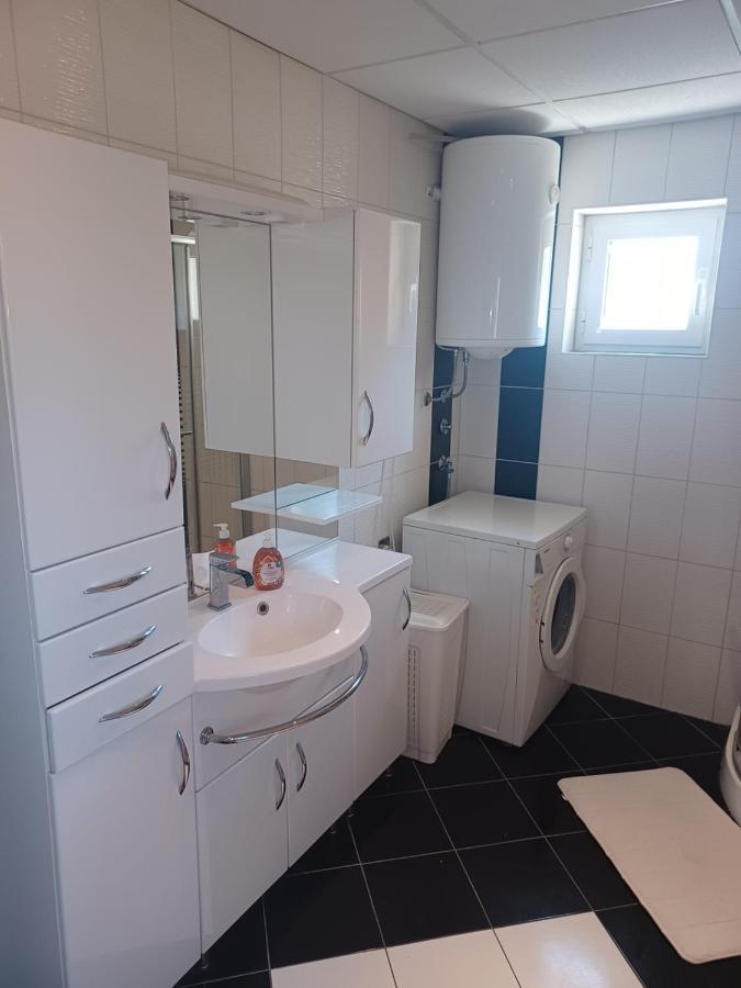 Dalmatino Apartmán *